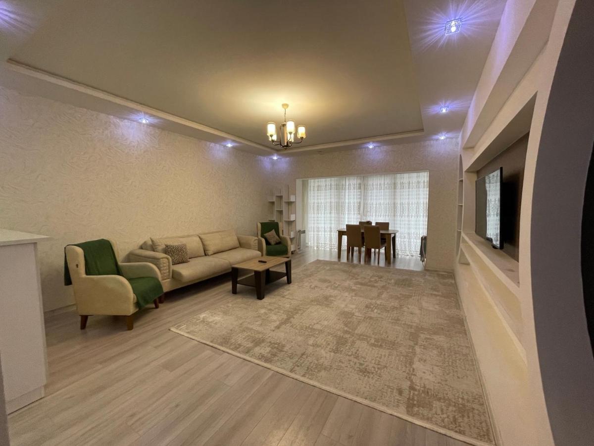 Park Azure Luxury Apartman Baku Kültér fotó